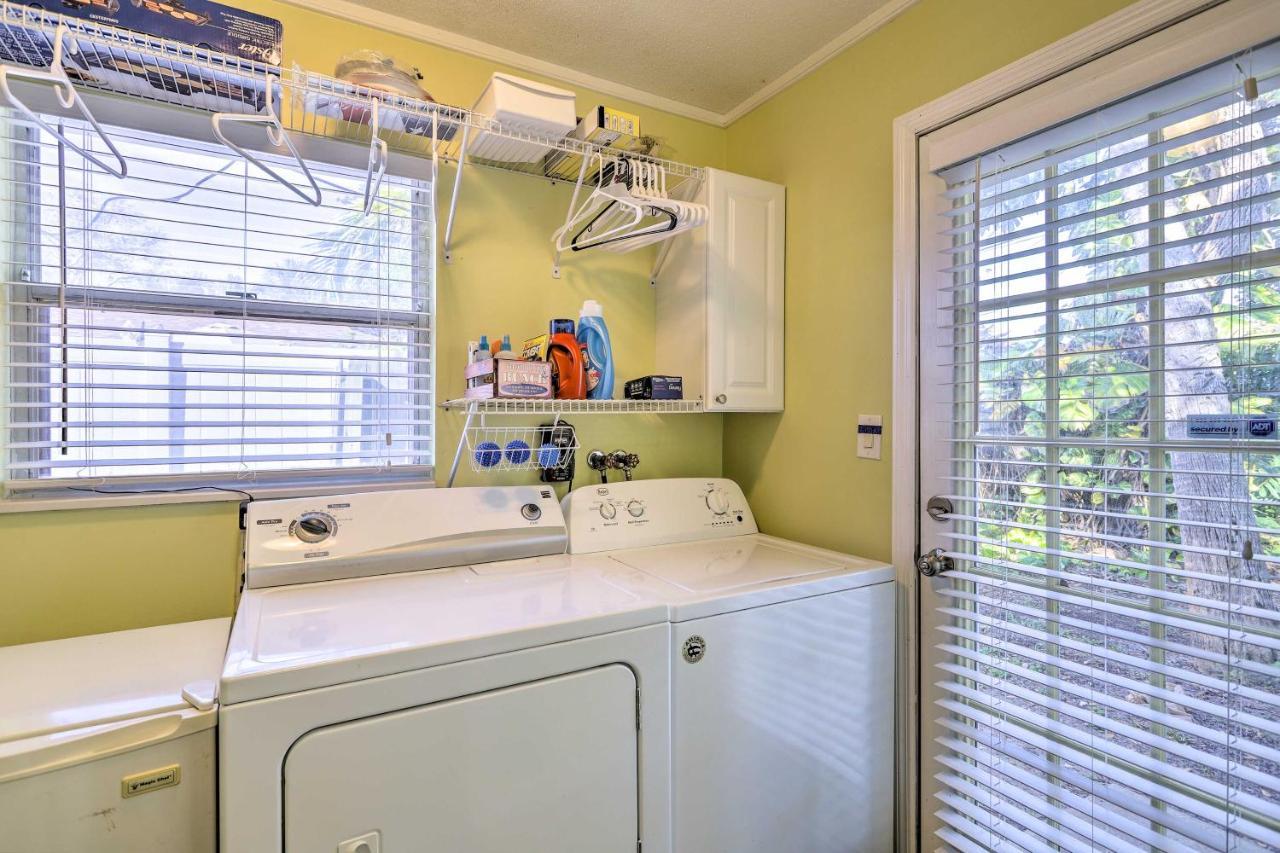 Cape Canaveral Cottage With Hot Tub Walk To Beach Extérieur photo
