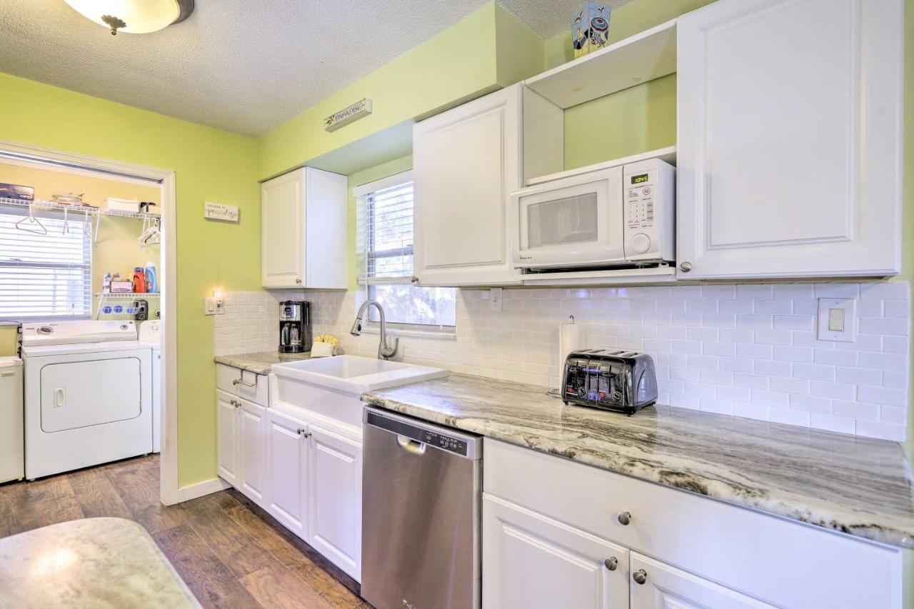 Cape Canaveral Cottage With Hot Tub Walk To Beach Extérieur photo